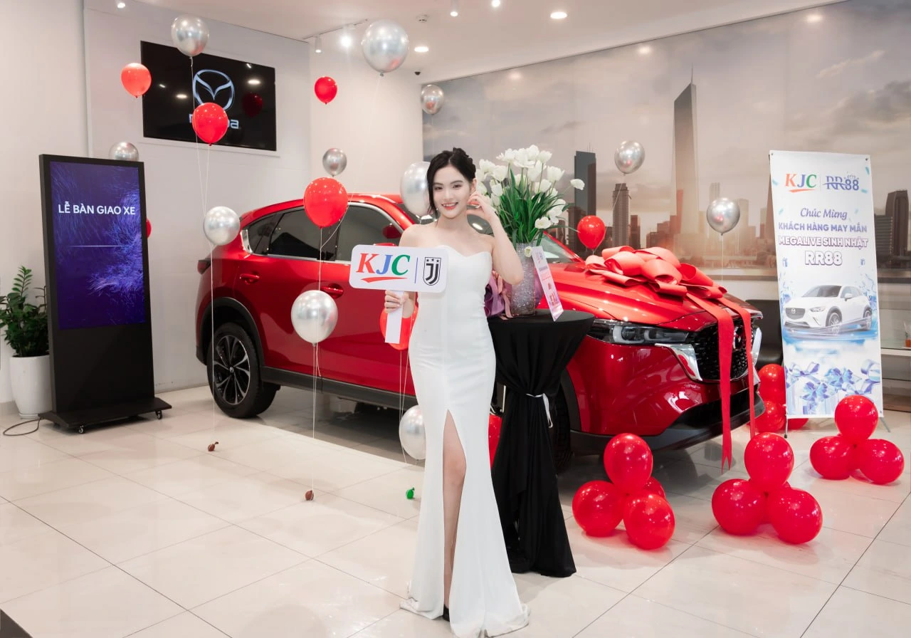 Hình ảnh lễ bàn giao xe Mazda Cx5 6