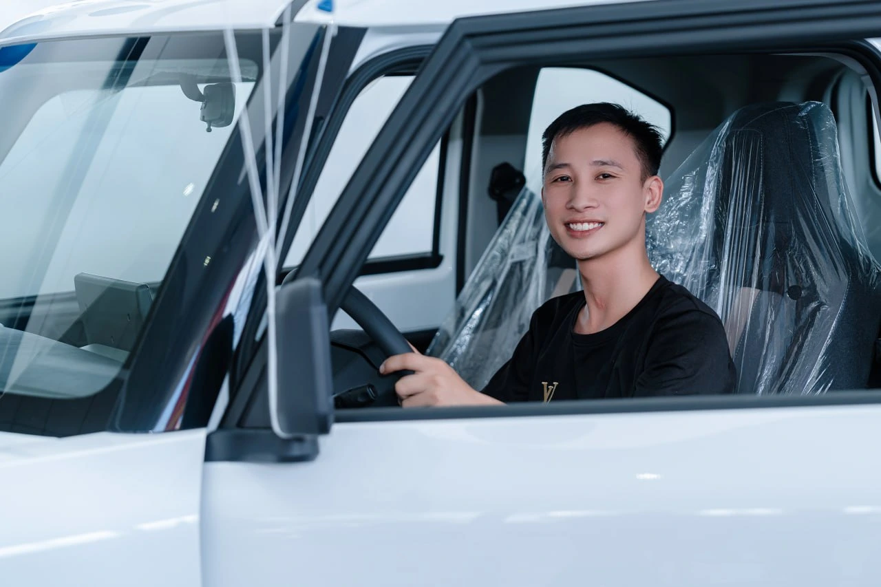 Chiếc xe vinfast vf3 phần quà megalive đã sinh nhật rr88 10