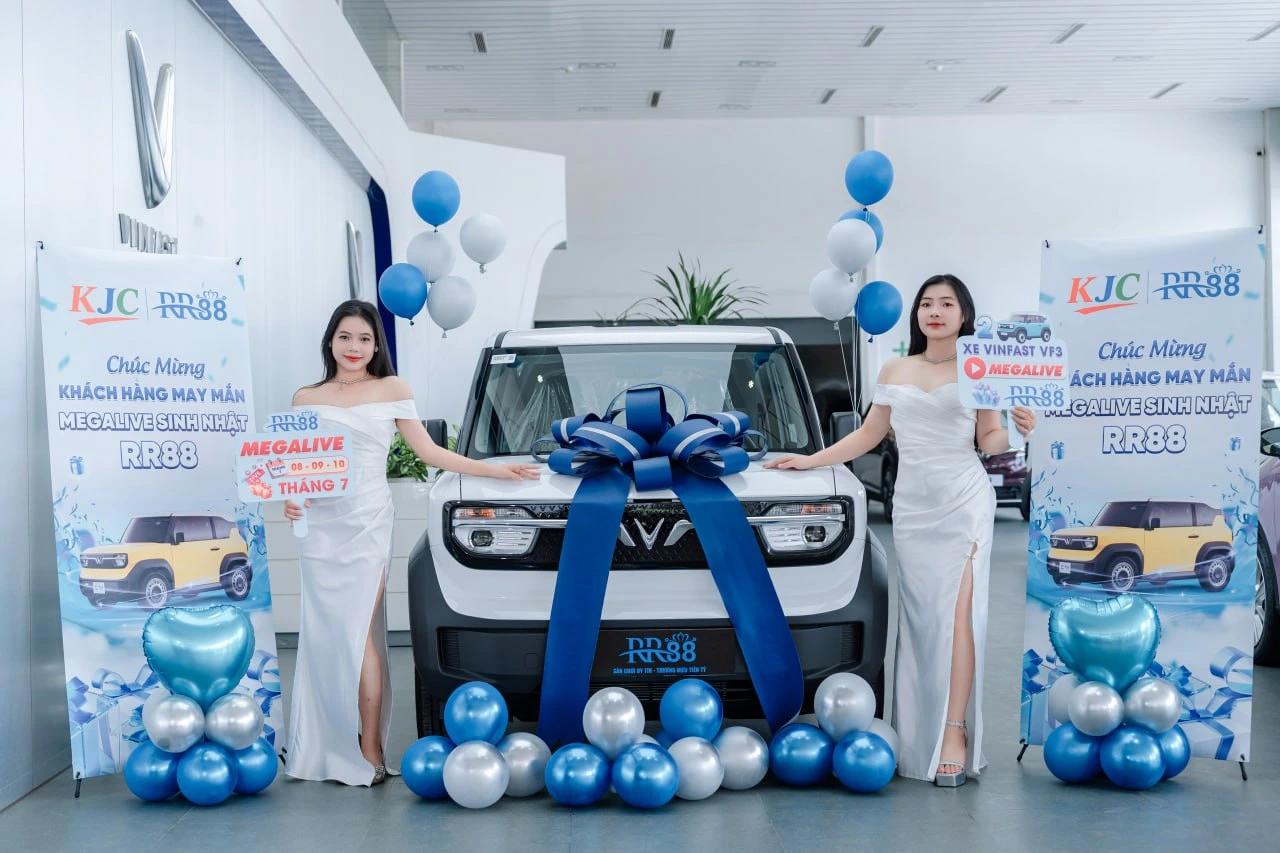 Chiếc xe vinfast vf3 phần quà megalive đã sinh nhật rr88 3
